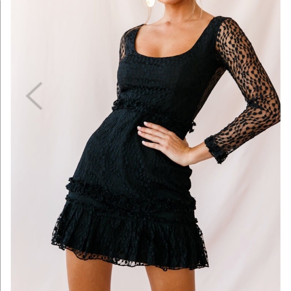 SELFIE LESLIE LONG SLEEVE BLACK DRESS